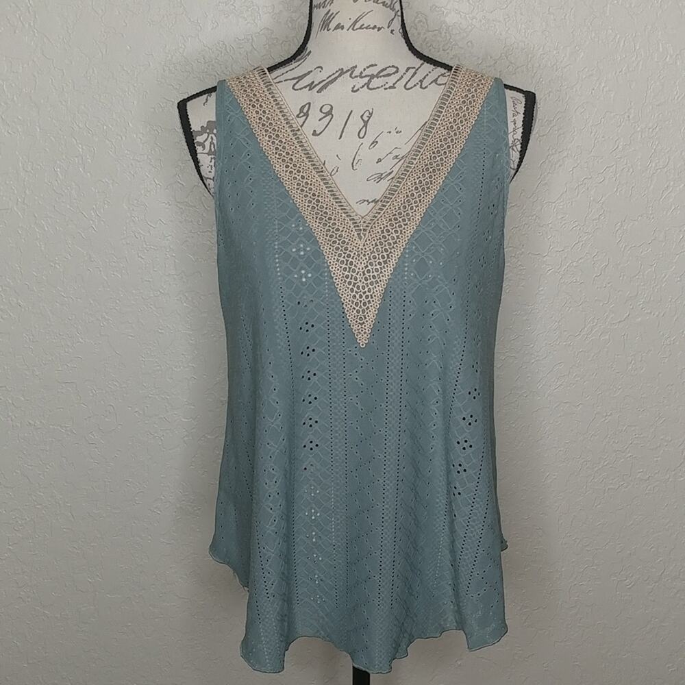 Tank Top With‎ Embroidered V Trim On Collar Size S